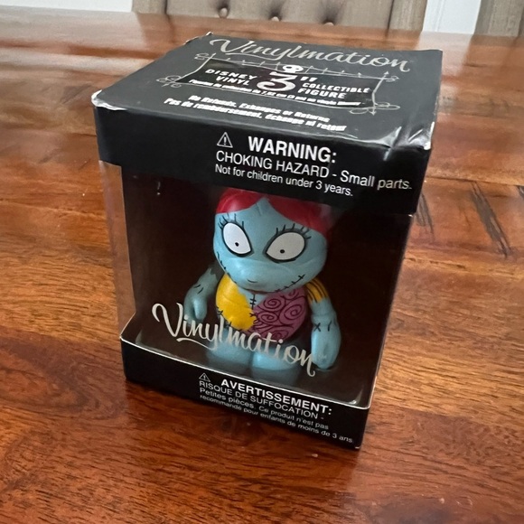 Disney Vinly Collection Sally The Night Before Christmas - Picture 1 of 2